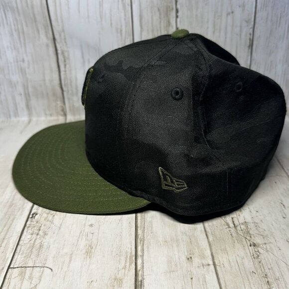 New Era Black Pittsburgh Pirates 2018 Memorial Day on Field 59Fifty SnapBack Cap - Picture 3 of 10